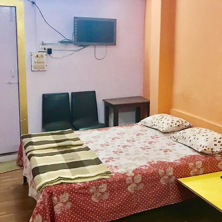 Golden Lodge Varanasi Exteriör bild