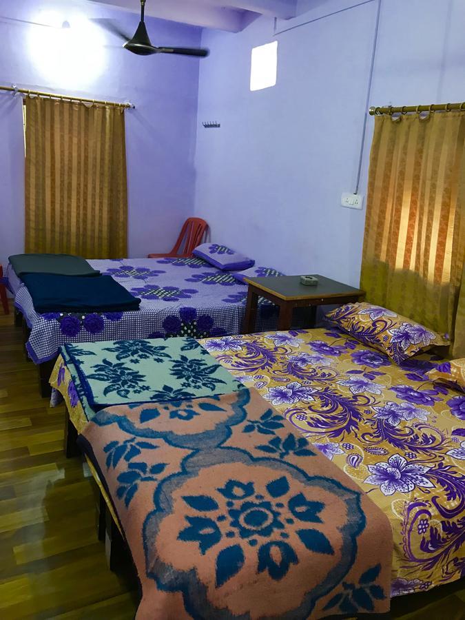 Golden Lodge Varanasi Exteriör bild