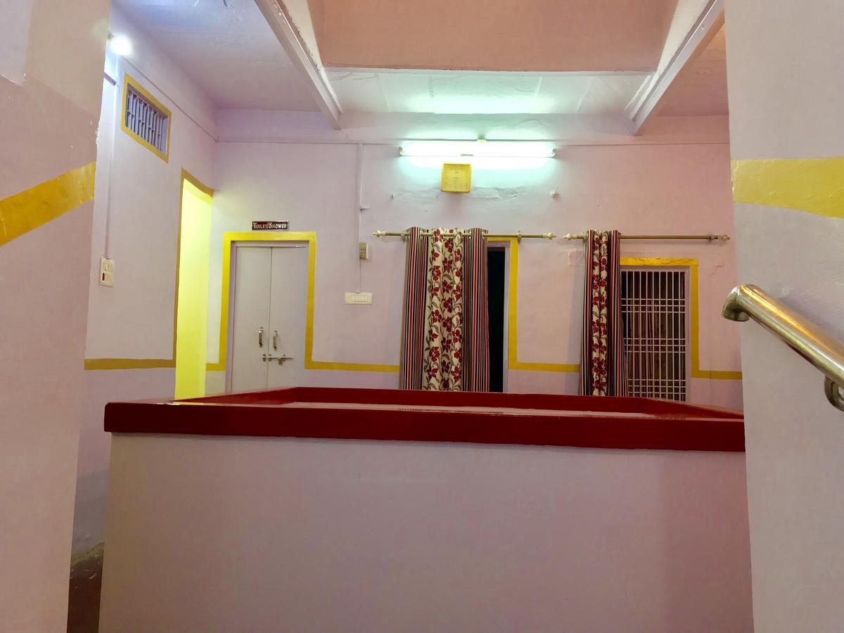 Golden Lodge Varanasi Exteriör bild