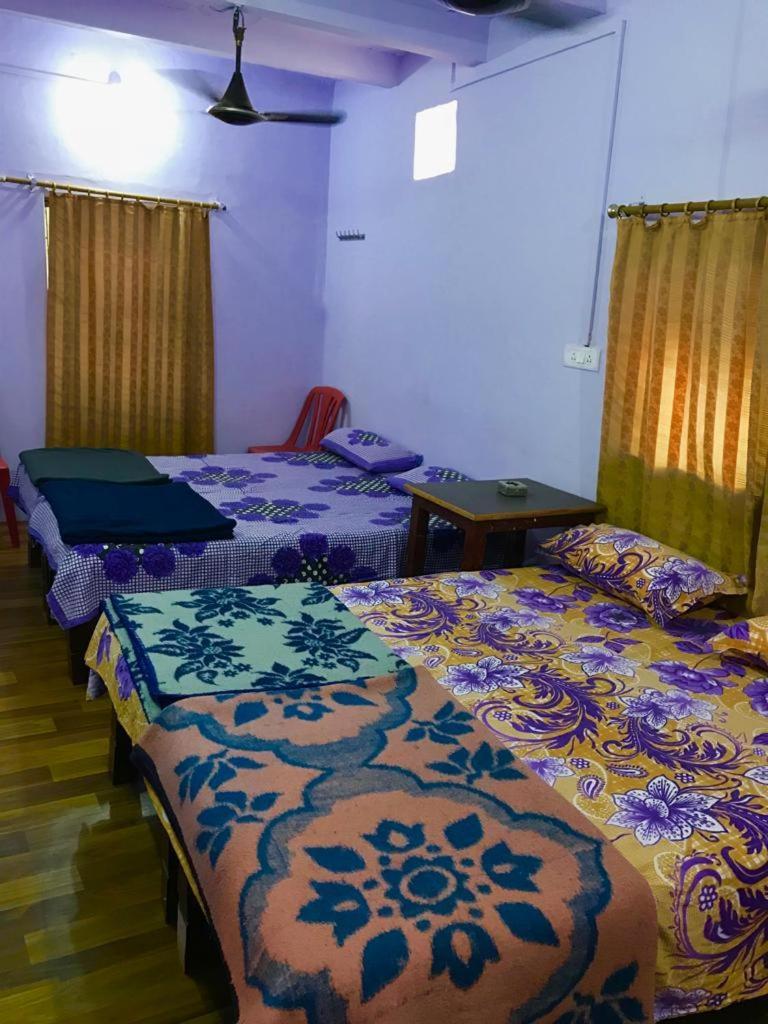 Golden Lodge Varanasi Exteriör bild